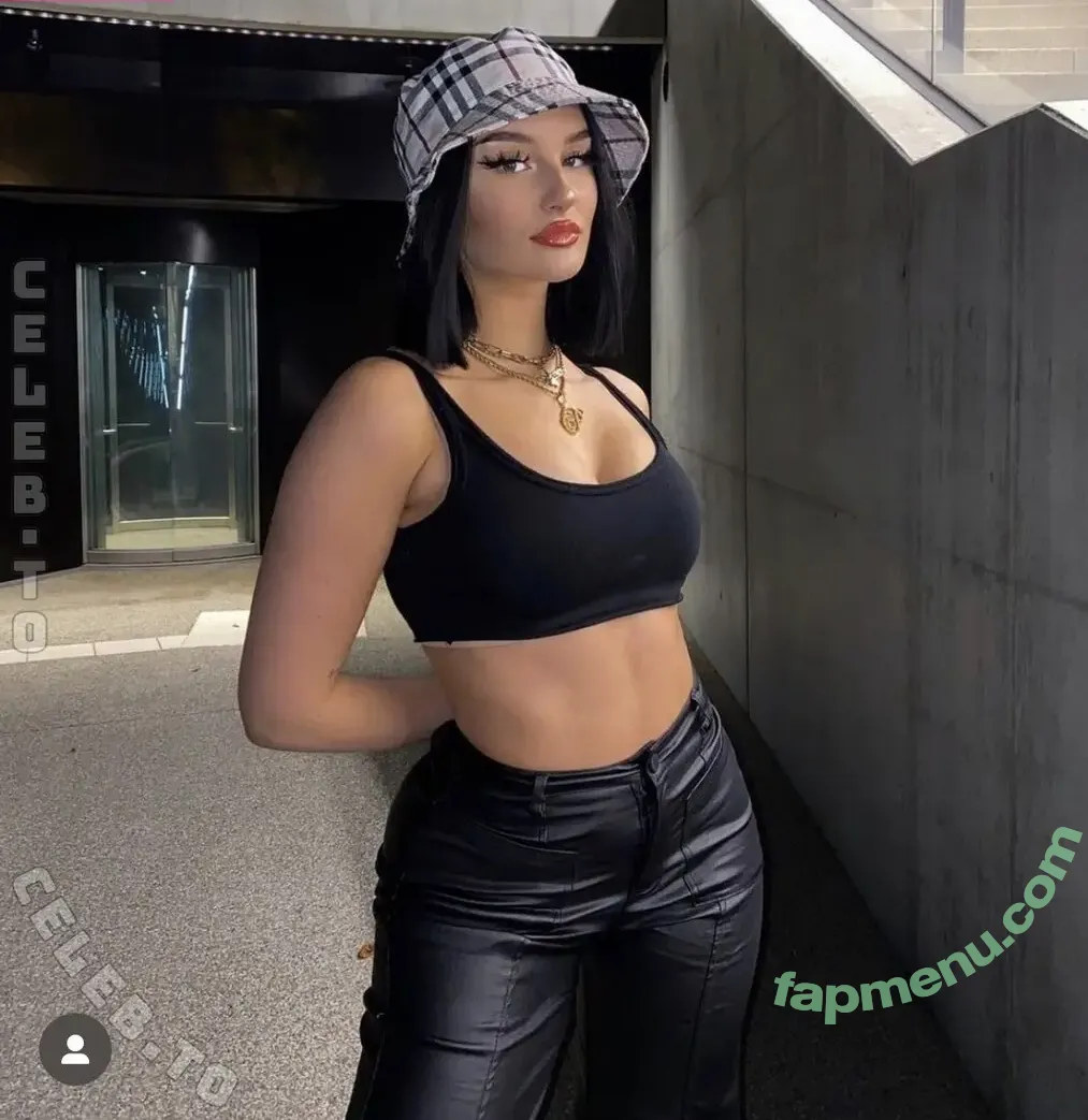 Paula Metzmeier nude photo #0150 (paula.mtzm)