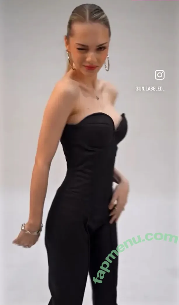 Paula Mooh nude photo #0011 (Paula Mooh)