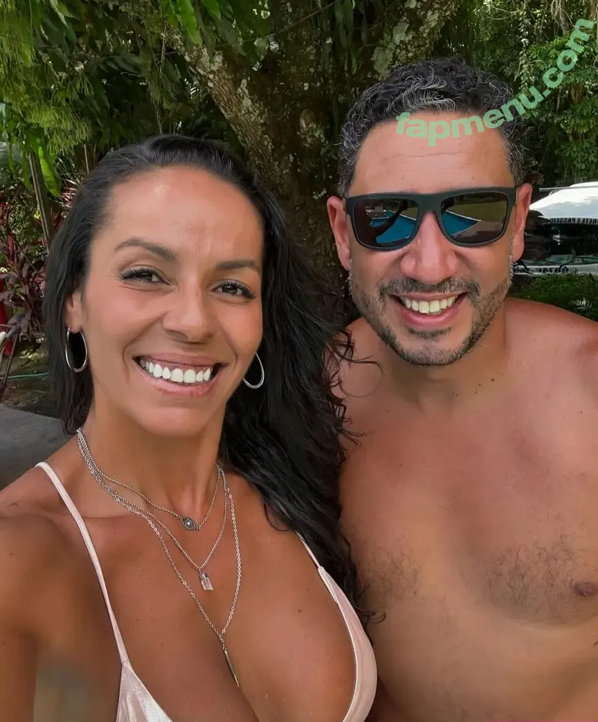 Paula Pequeno nude photo #0032 (paulapequeno / soypaulinita)