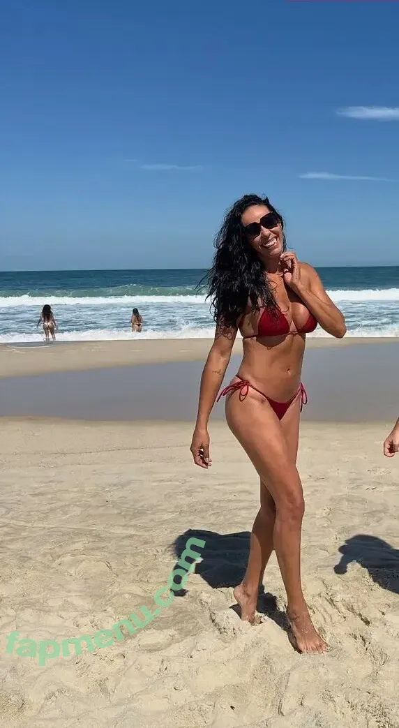 Paula Pequeno nude photo #0047 (paulapequeno / soypaulinita)