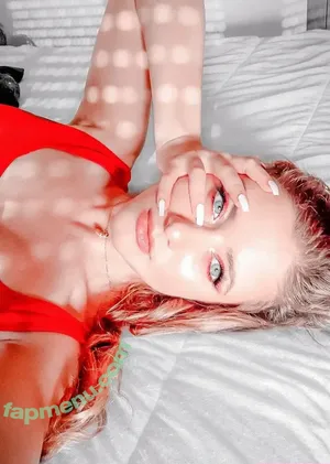 Paula Sanchiz Paulattier / paulattier nude photo #0003