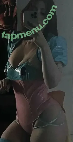 paulaeal nude