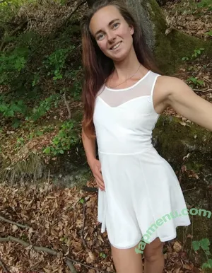 paulasabenteuer / paula.vom.wald nude photo #0048
