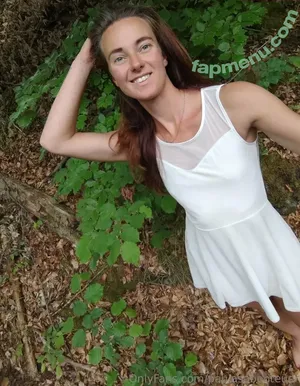 paulasabenteuer / paula.vom.wald nude photo #0049