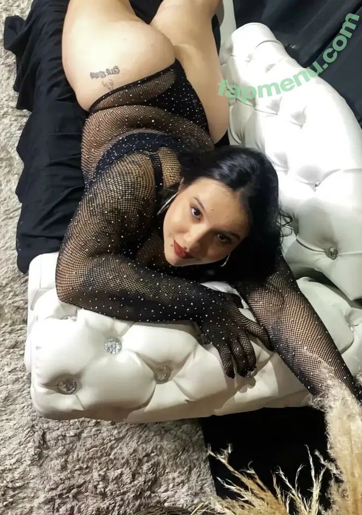 pauli_duda nude photo #0019 (duda paulii)