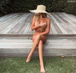 Paulina Gretzky / paulinagretzky nude photo #0120