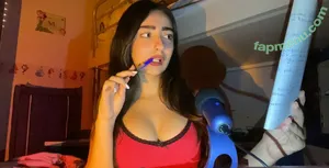 Paulinas ASMR / patilmarash nude photo #0004