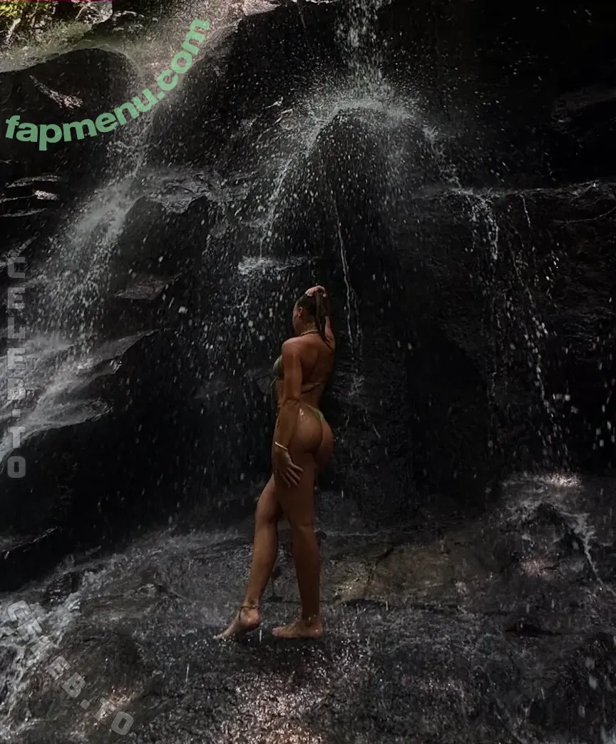 paulinewsn nude photo #0007 (paulinewsn0)