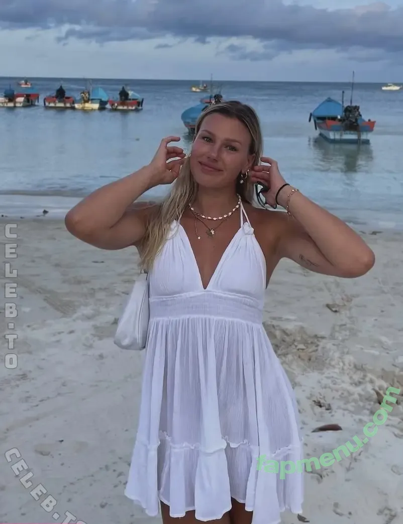 paulinewsn nude photo #0036 (paulinewsn0)