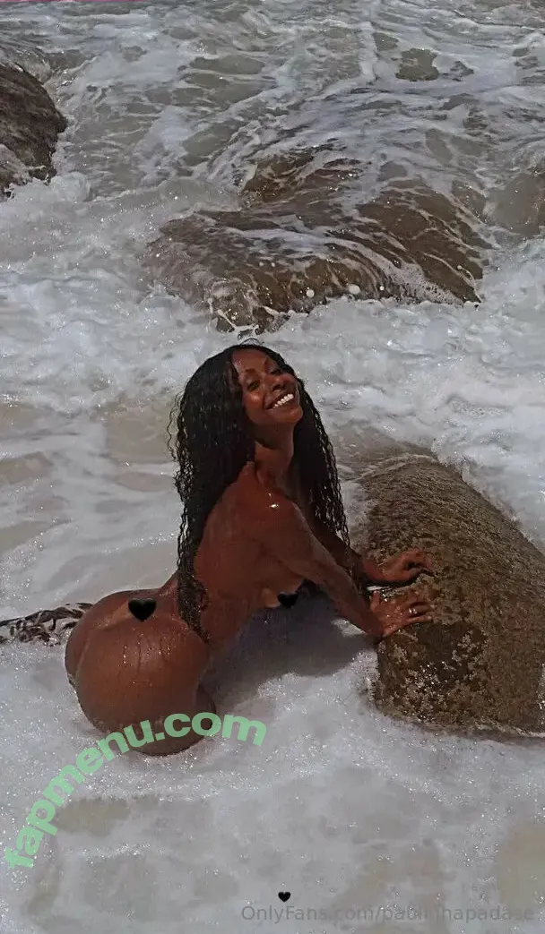 paulinhapadase nude photo #0002 (paulapadase)