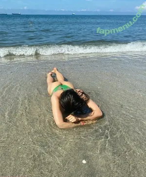 Pautips nude photo #0022