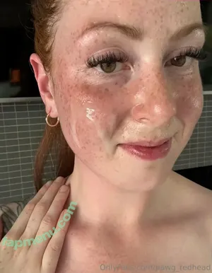  nude photo #0004