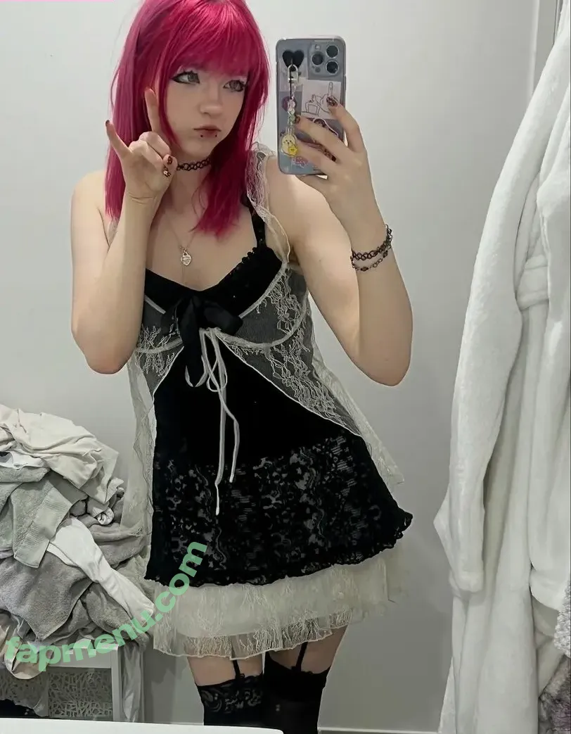 Pawiimiina nude photo #0002 (Pawiimiina)