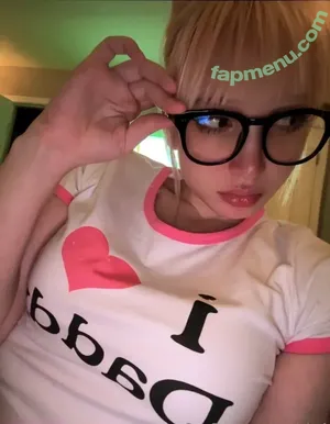  nude photo #0002