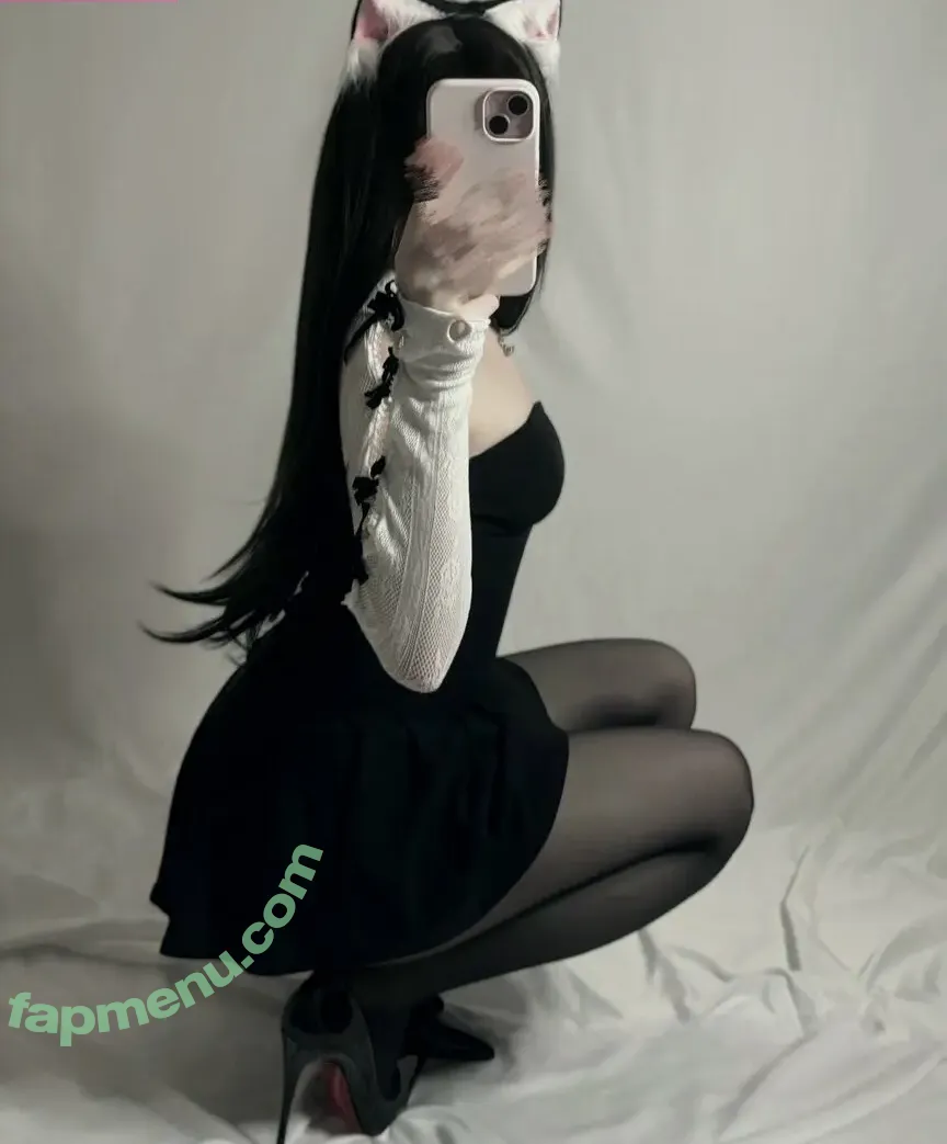 pawprjnts nude photo #0055 (paw.prints / swdism)