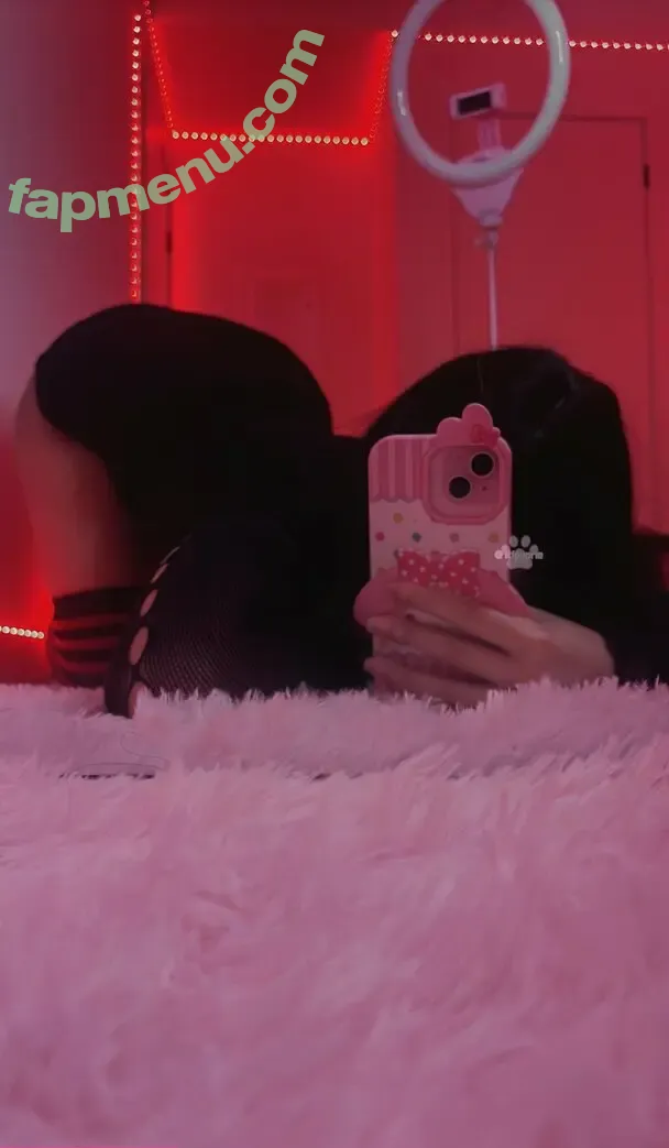 Pawrinu nude photo #0030 (Puppychwn / Rinni)