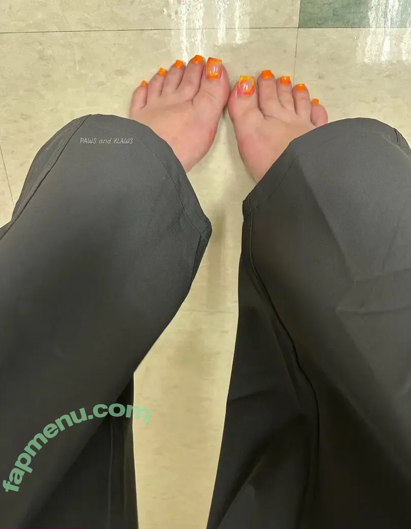 Pawsandklaws nude photo #0023 (Pawsandklaws)