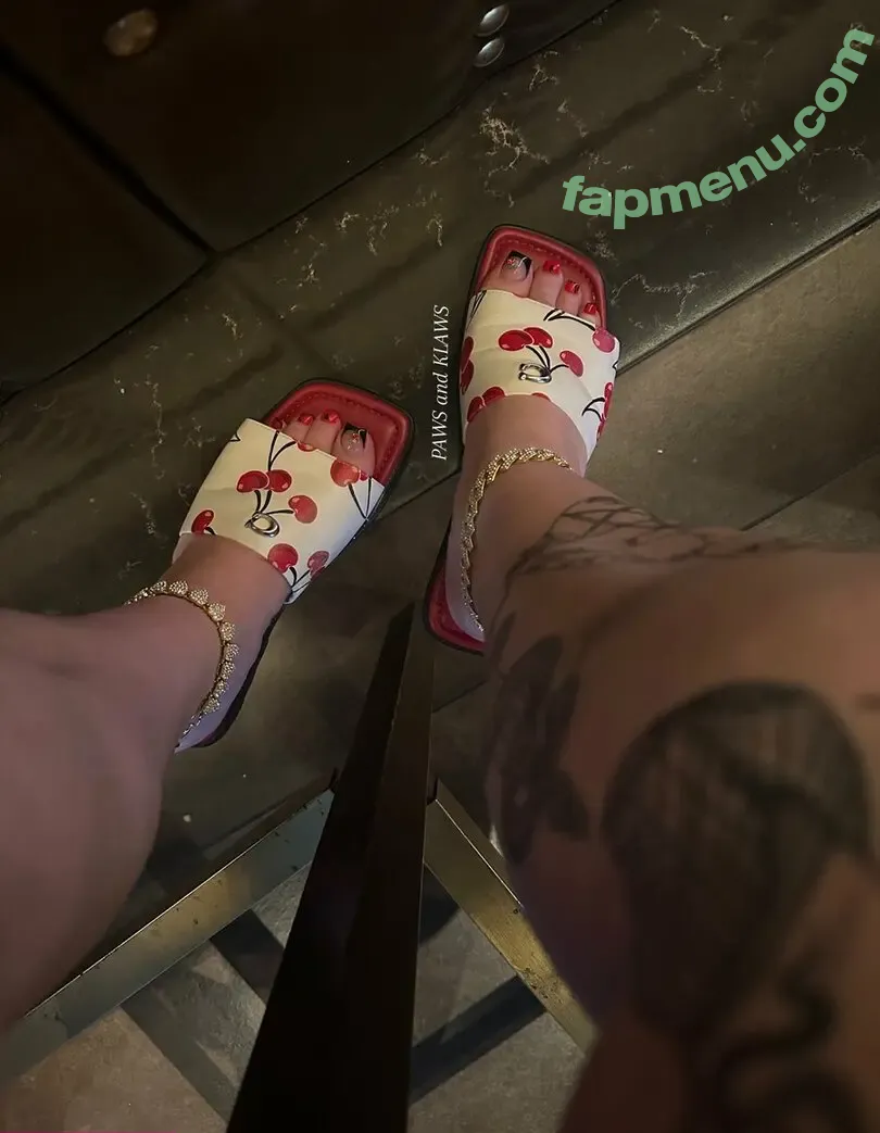 Pawsandklaws nude photo #0030 (Pawsandklaws)