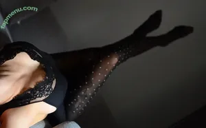 pawsofmaya / paws_of_maya nude photo #0009