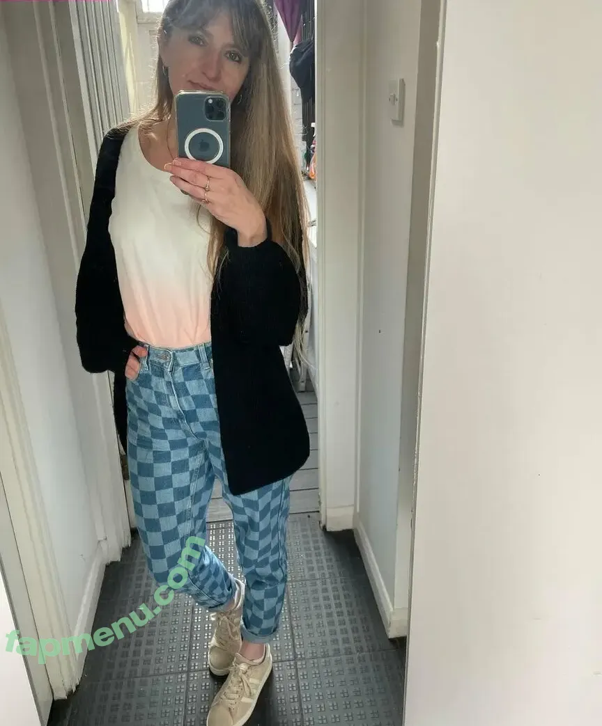 payingformydivorce nude photo #0087 (Instakat74)