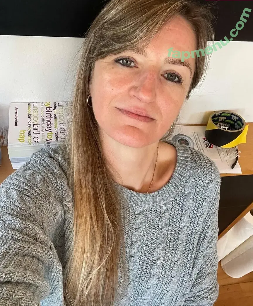 payingformydivorce nude photo #0101 (Instakat74)