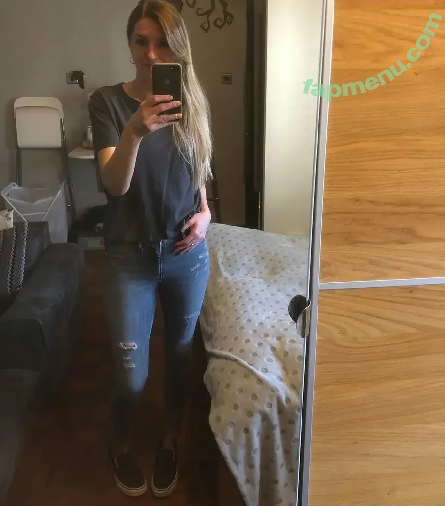 payingformydivorce nude photo #0108 (Instakat74)