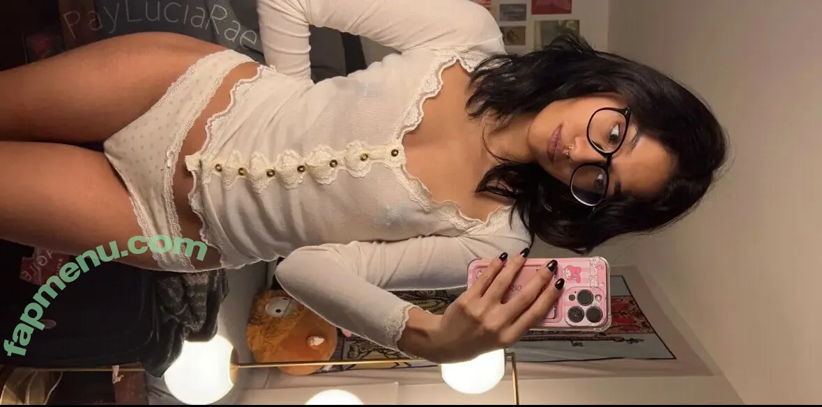 Payluciarae nude photo #0003 (Payluciarae)