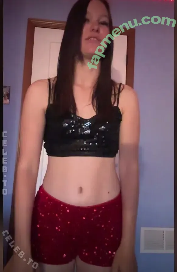 Payne Christianson nude photo #0040 (mydeskchairswh0re / paynevere)