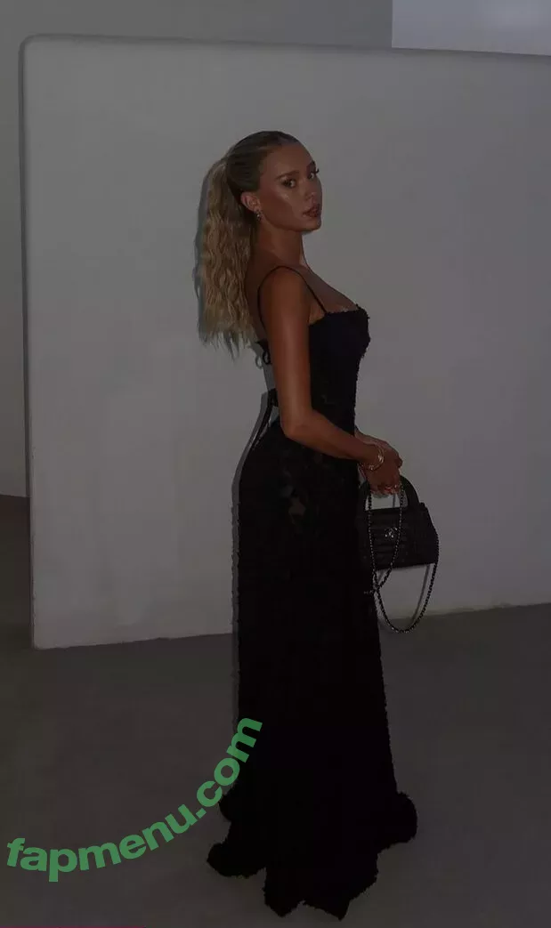 Payton Ramolla nude photo #1001 (PAYTONPRESLEE / payton.r)