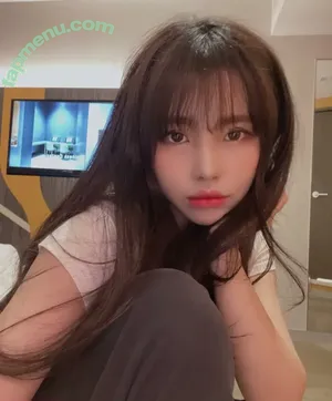  nude photo #0003