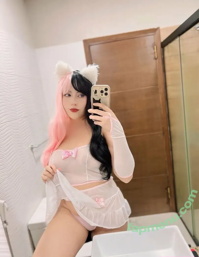 peaachh nude photo #0015 (peaachh)