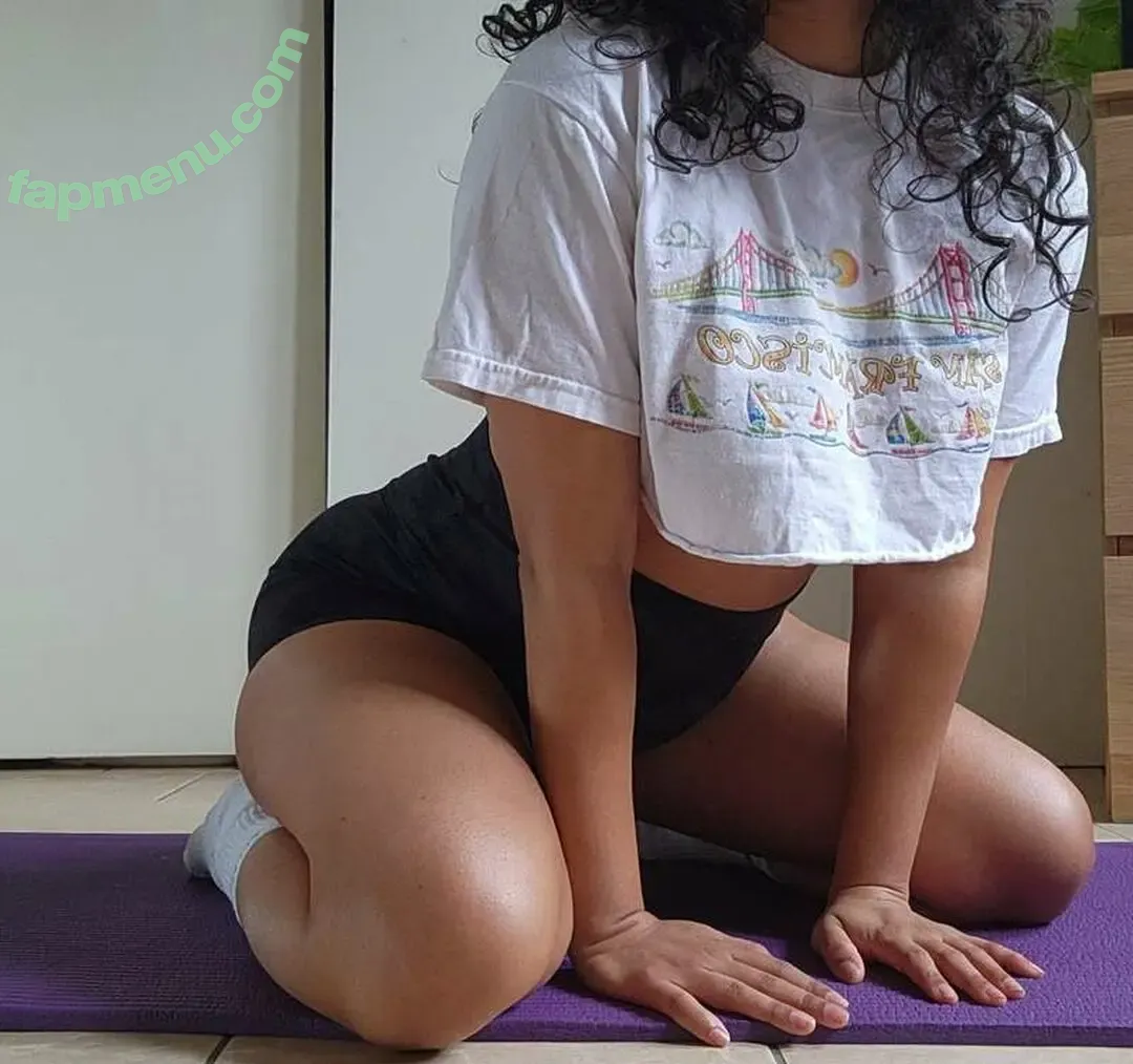 peaches_und_cream nude photo #0010 (peachesnisker)