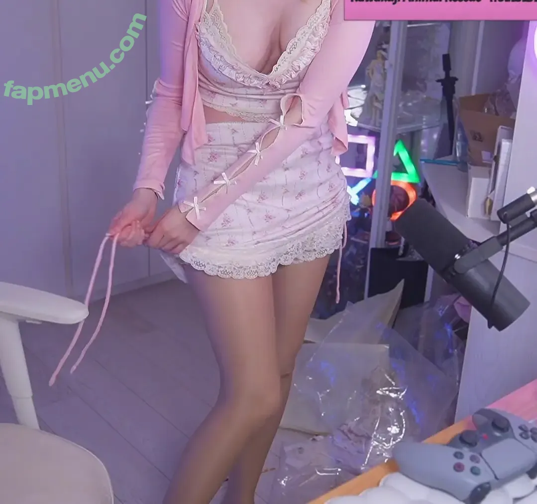 PeachMilky nude photo #0061 (PeachMilky_)