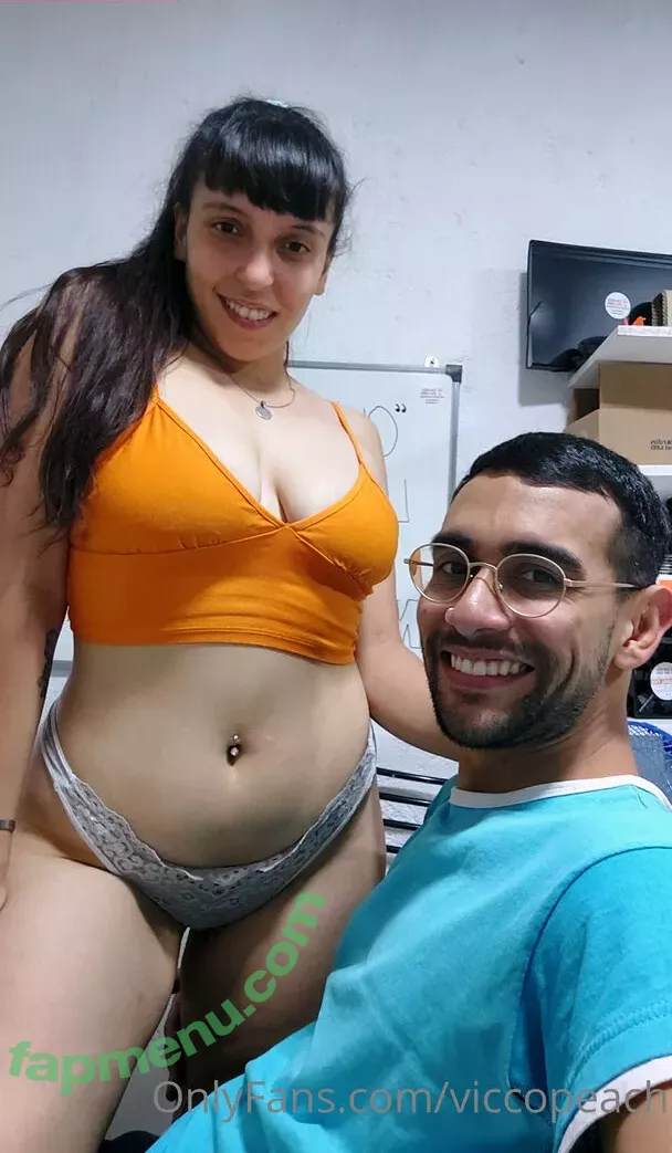 peachvicco nude photo #0036 (peachiecoco)
