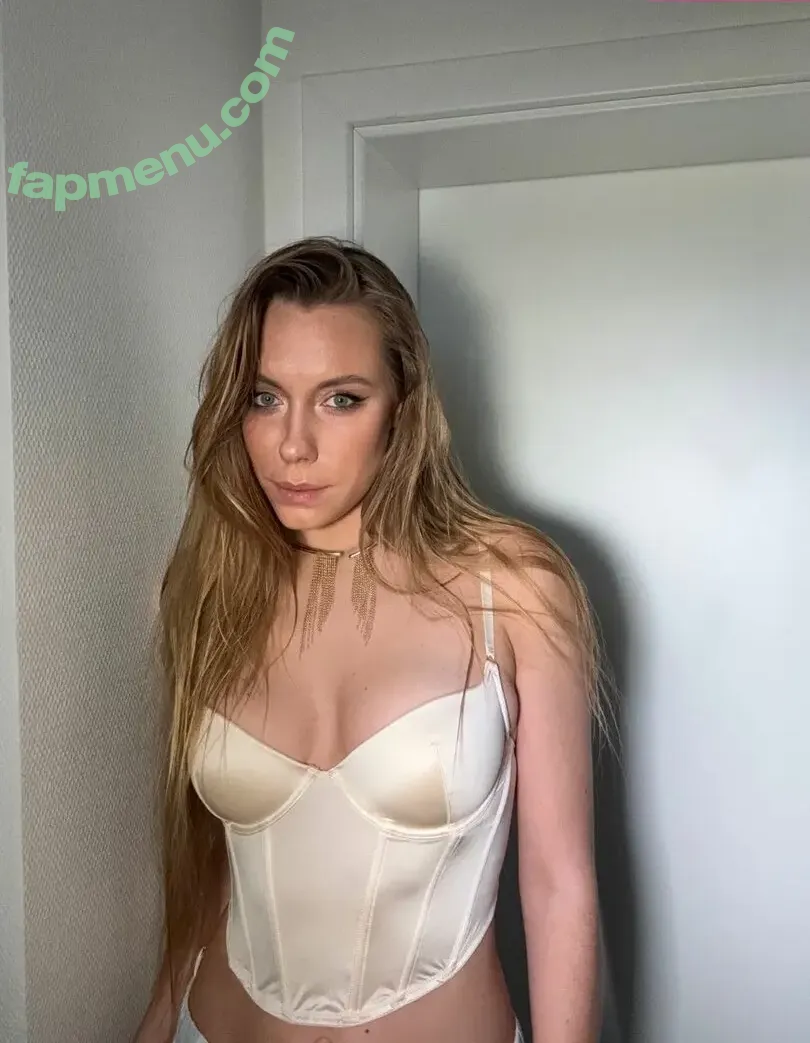 peachxcris nude photo #0010 (peachxcris)