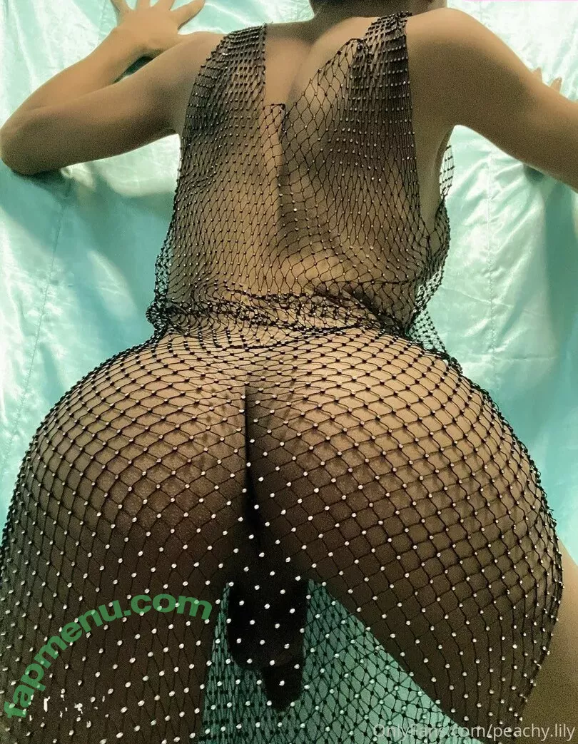 peachy.lily nude photo #0011 (peachylilly_ / peachylily3)