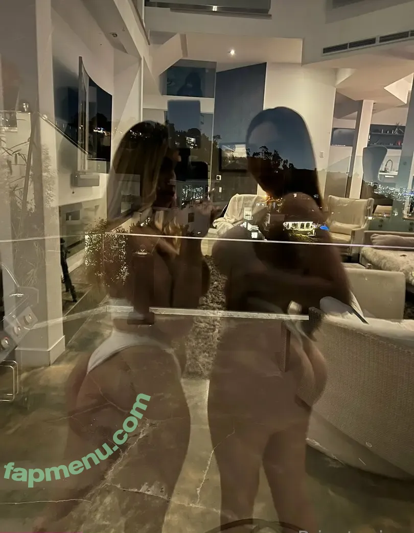 peachybunzoy nude photo #0016 (shoppeachybunz)