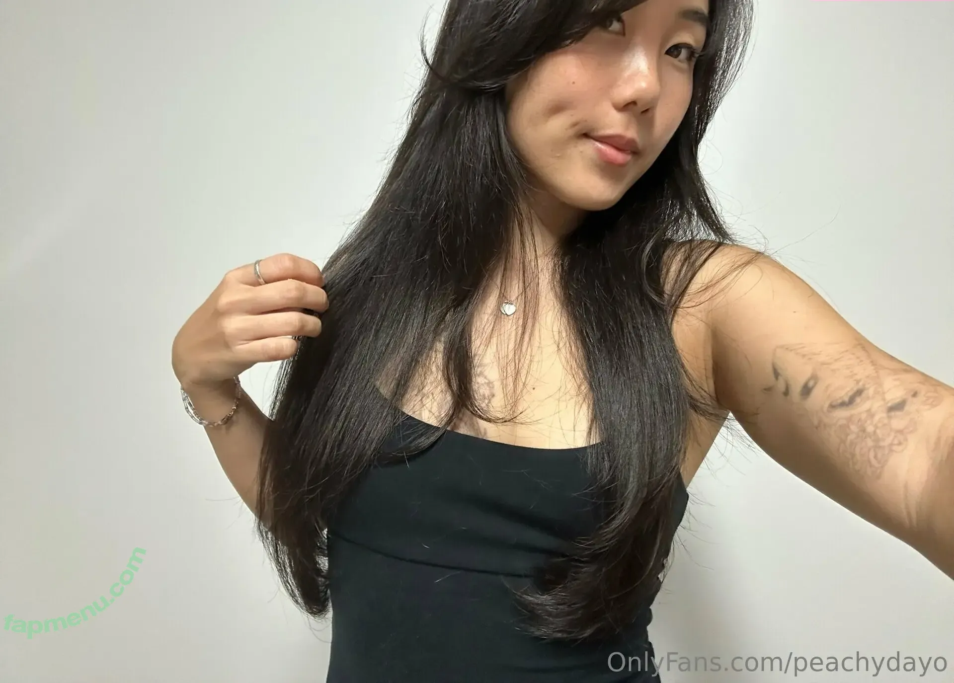 Peachydayo nude photo #0075 (Peachydayo)