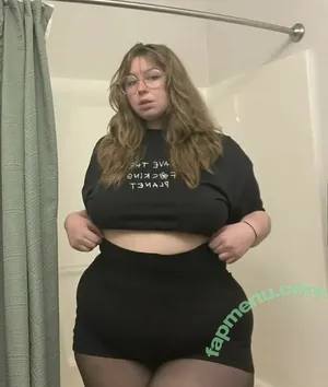 Peachydeluxx nude photo #0007