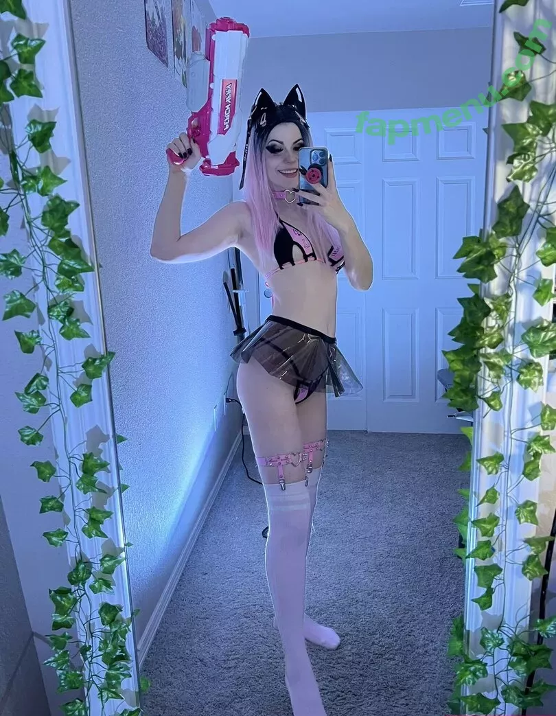 PeachyFry nude photo #0006 (pchyfry)