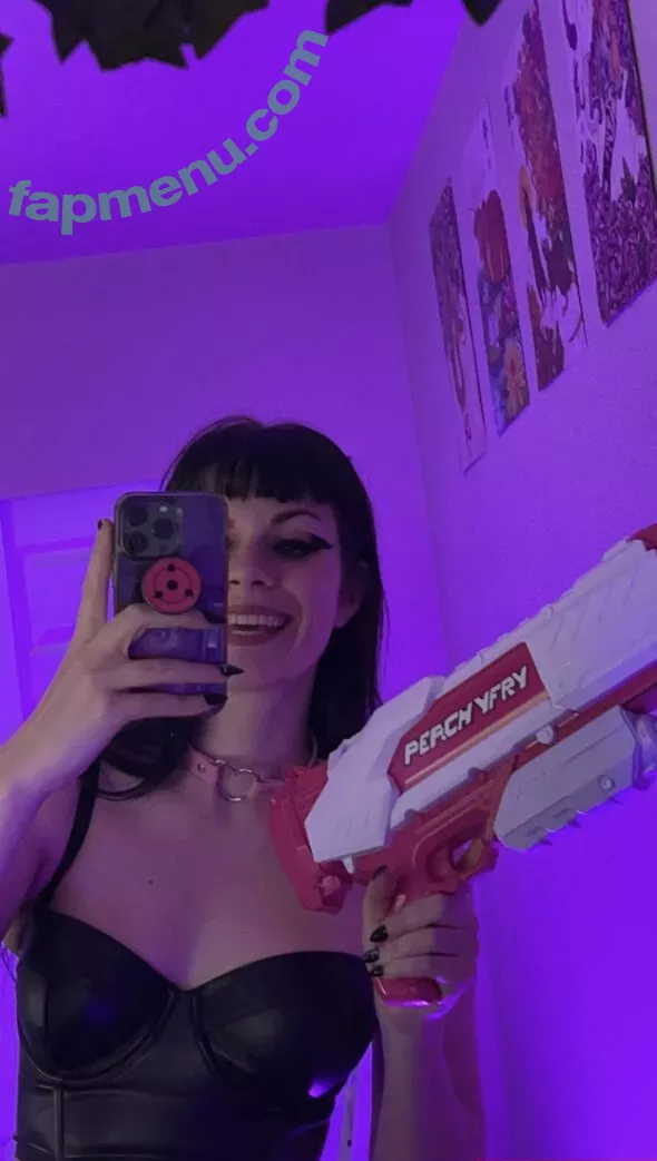 PeachyFry nude photo #0014 (pchyfry)