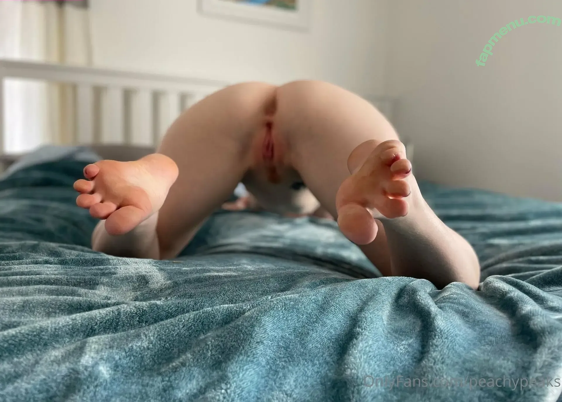 Peachypeaks nude photo #0094 (Peachypeaks)