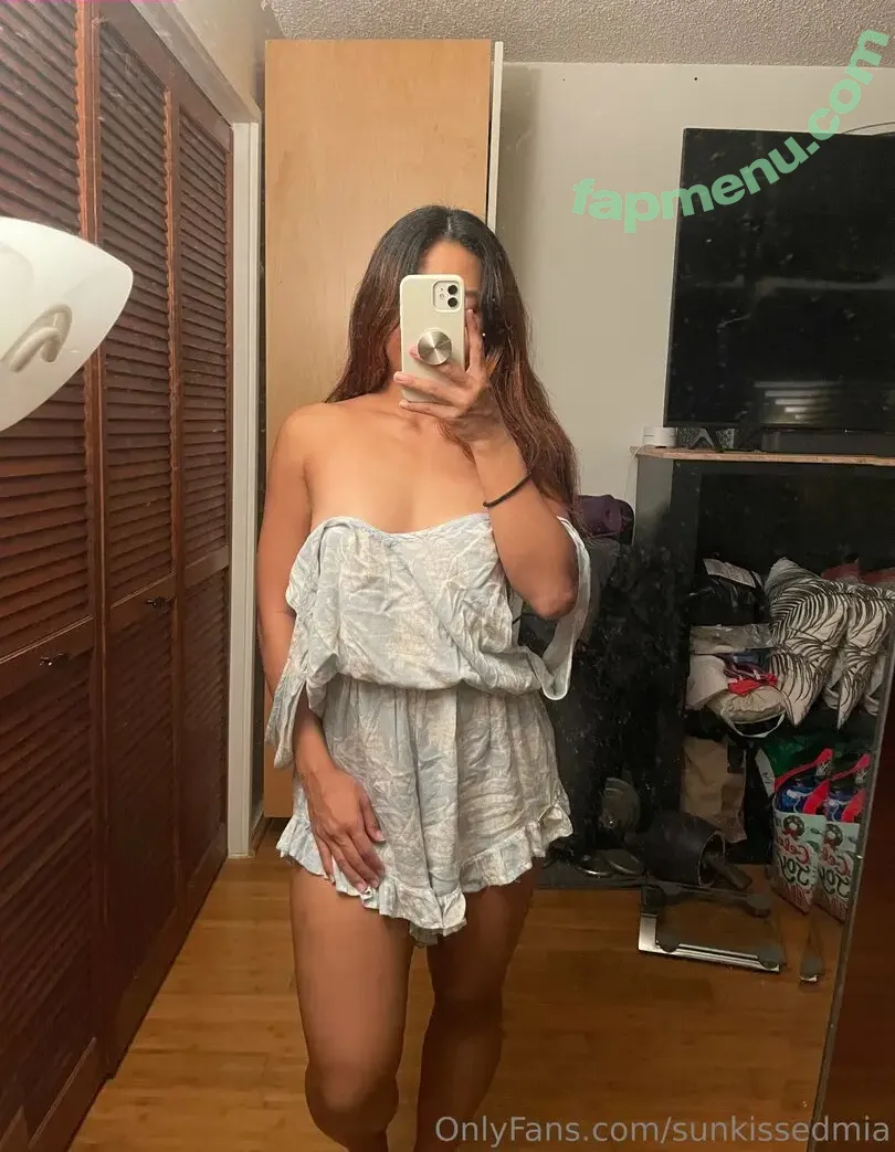 peachypenny nude photo #0010 (peachandpenny)