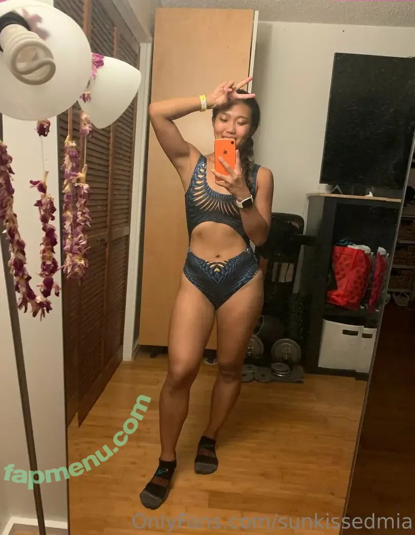peachypenny nude photo #0215 (peachandpenny)