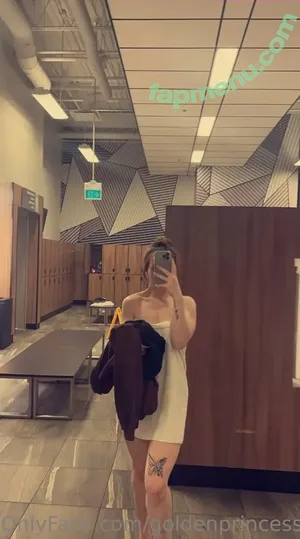  nude photo #0004