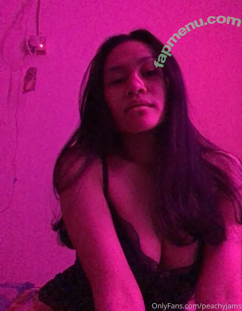 peachystrawberry nude photo #0015 (peachystrawberry)