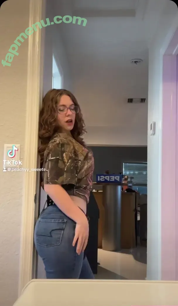 Peachyy_sweets nude photo #0017 (precious_dollface)