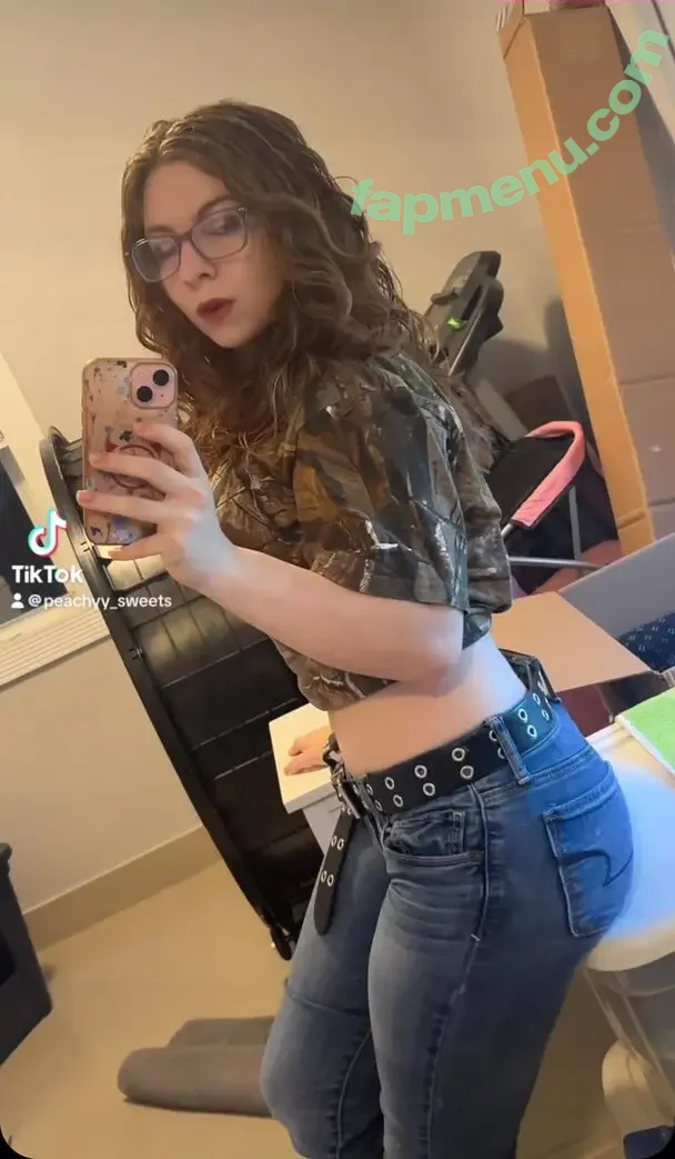 Peachyy_sweets nude photo #0018 (precious_dollface)