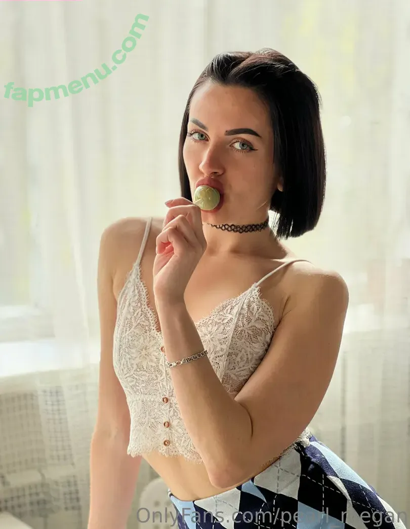 pearl_megan nude photo #0039 (pearlmeghan)