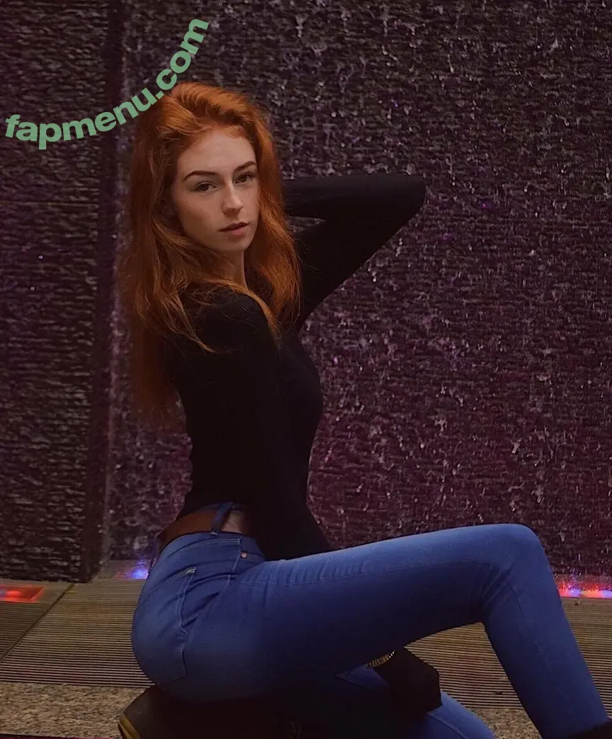 Peasie nude photo #0001 (lpease / pixie.fairy)
